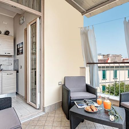Apartamento Giggino'S Flat - Live Like A Local Nápoles Exterior foto